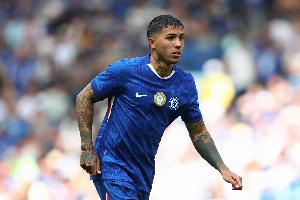 记者：身边人都知道恩佐想去皇马，但考虑合同和身价转会可能很小